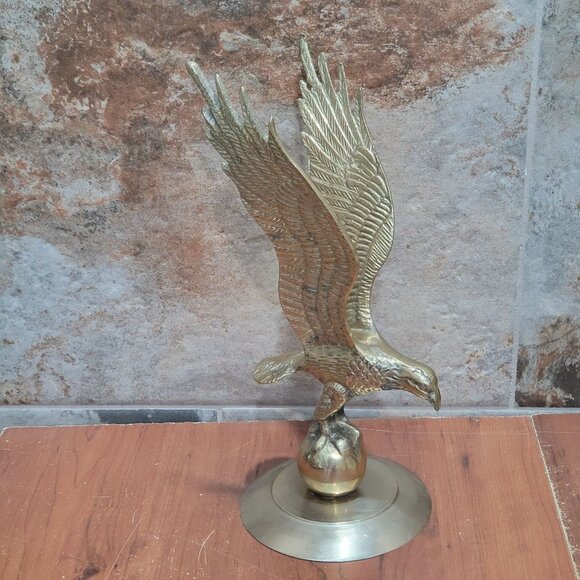 Vintage Solid Brass Eagle in Flight Bird Sculpture American Bald Eagle Perched o - Picture 2 of 14